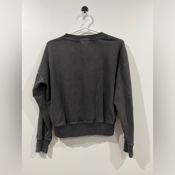 AE Crop Long Sleeve - Picture 2 of 2